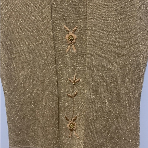 Jaguar beautiful detailed gold top size medium - Picture 6 of 7